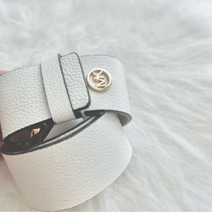 m i c h a e l k o r s